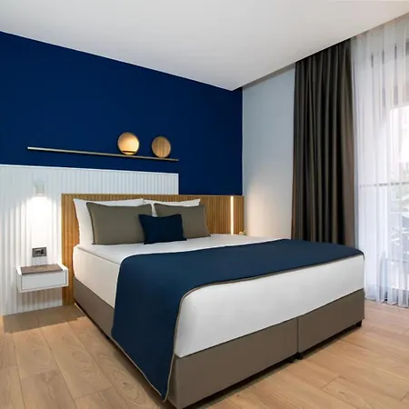 Aparthotel Stile Marine 4*